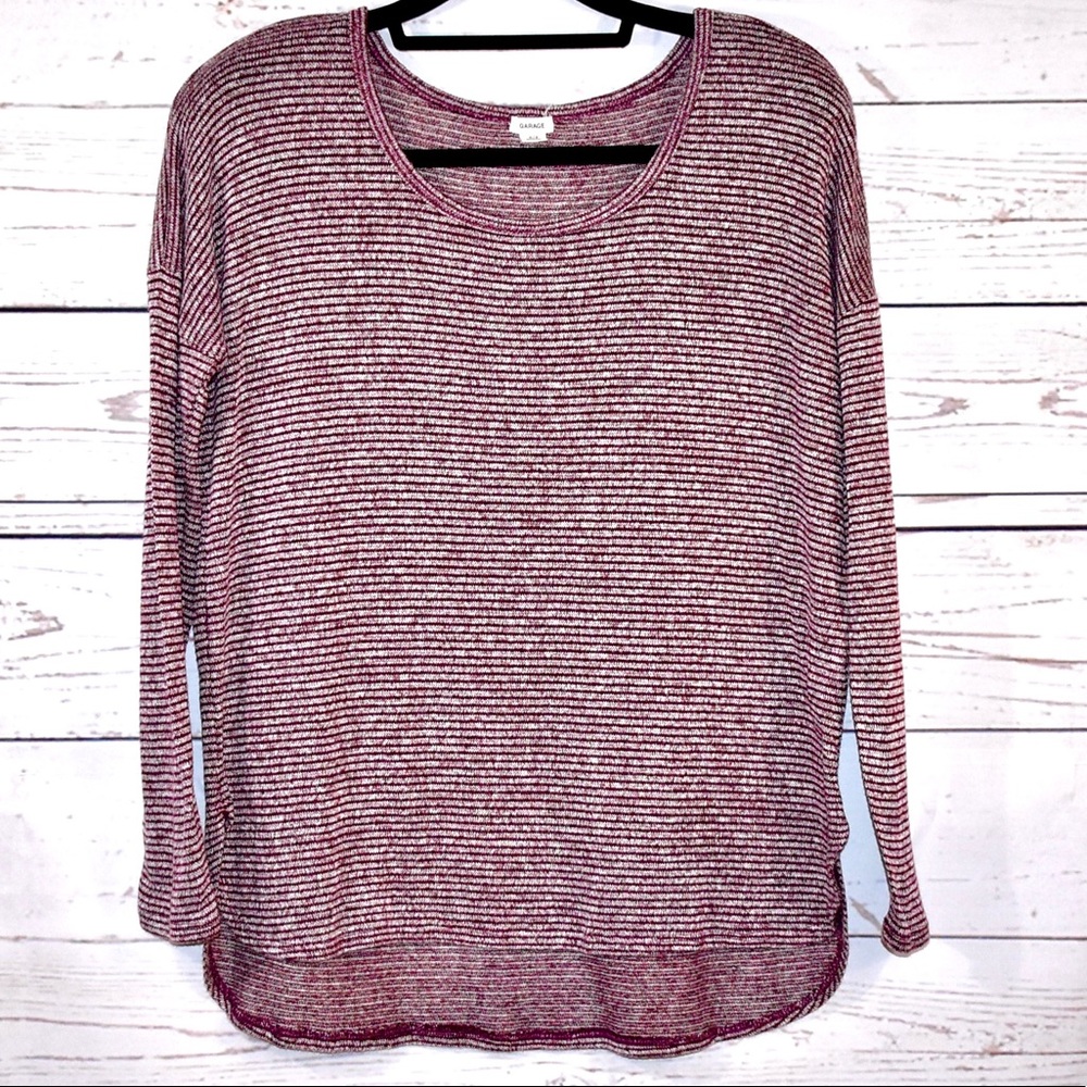 Garage Maroon & White Lightweight Sweater SizeM 🧶